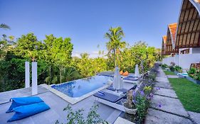 Kelingking Beach Villas